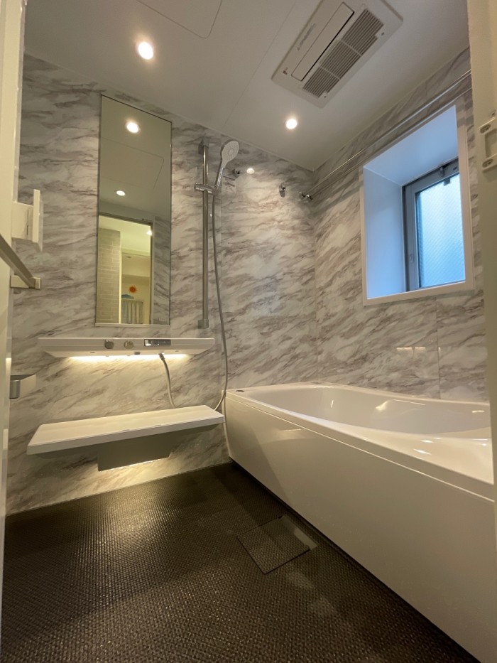 心を静め豊かな潤いで包み込むバスタイム 中央区S様邸 心を静め豊かな潤いで包み込むバスタイム 中央区S様邸